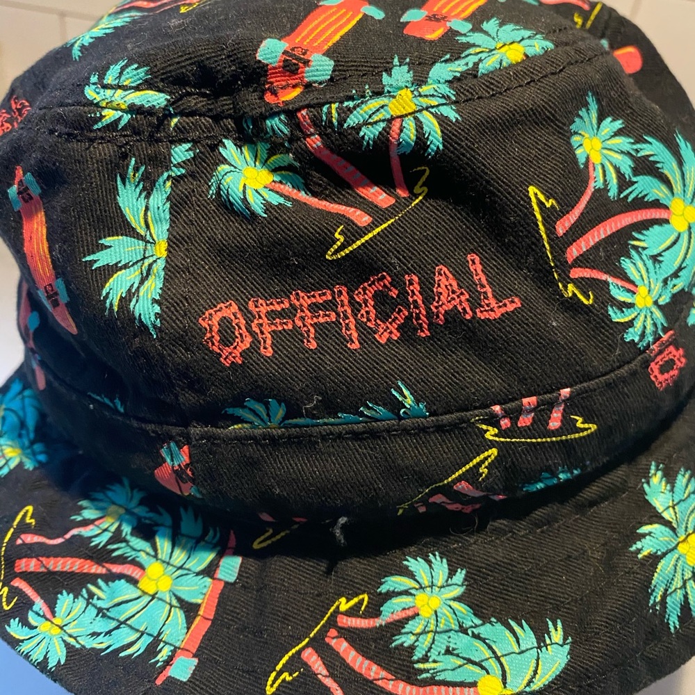 Official Crown of Laurel Multi-Color Bucket Hat - Picture 2 of 5